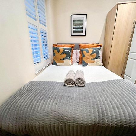 3 Bedroom Apartment With Private Terrace In Pimlico, Westminster, Victoria Лондон Екстериор снимка
