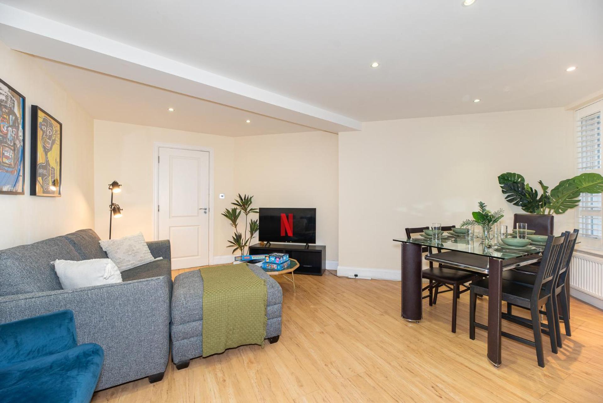 3 Bedroom Apartment With Private Terrace In Pimlico, Westminster, Victoria Лондон Екстериор снимка