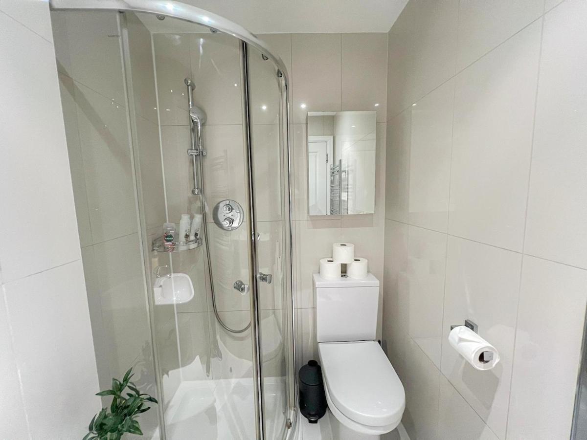 3 Bedroom Apartment With Private Terrace In Pimlico, Westminster, Victoria Лондон Екстериор снимка