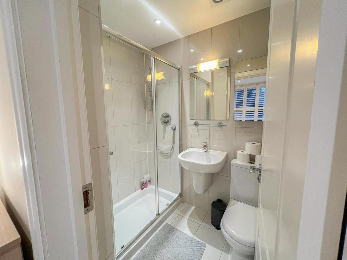 3 Bedroom Apartment With Private Terrace In Pimlico, Westminster, Victoria Лондон Екстериор снимка