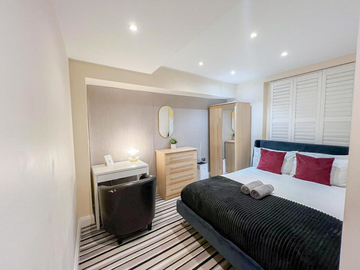 3 Bedroom Apartment With Private Terrace In Pimlico, Westminster, Victoria Лондон Екстериор снимка
