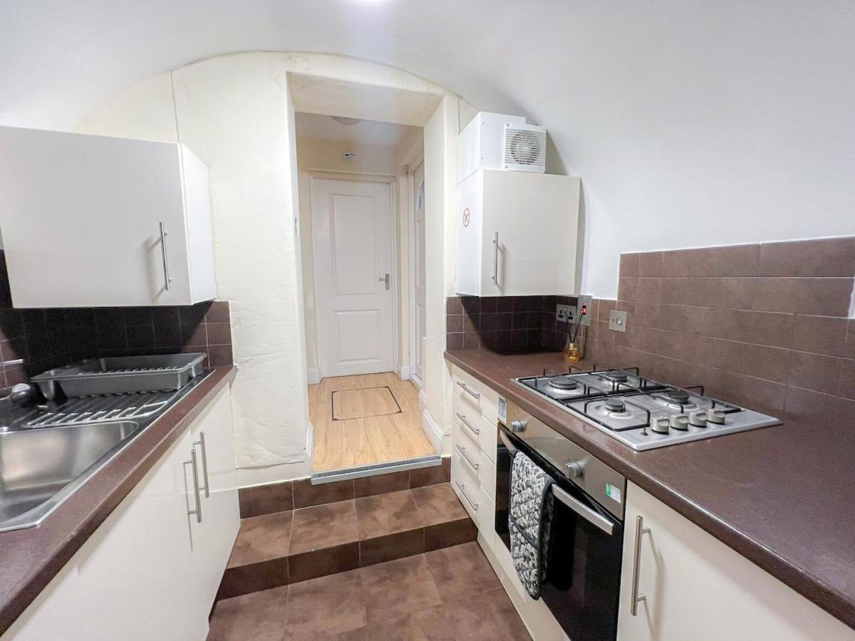 3 Bedroom Apartment With Private Terrace In Pimlico, Westminster, Victoria Лондон Екстериор снимка